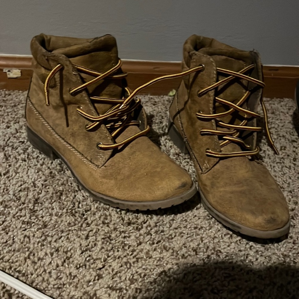 Worn twice, a little to big for me